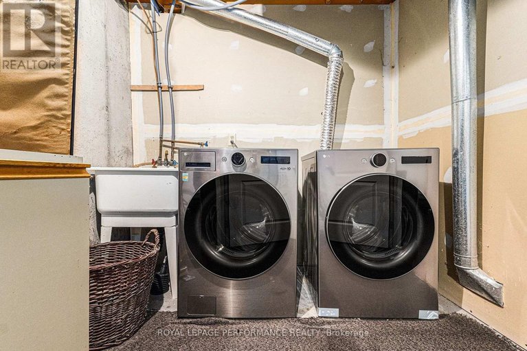 29640031/2015-summerfields-crescent/chapel-hill/ottawa/ontario/K1C7B4_23