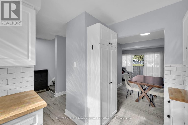 28989404/81-hadley-circle/bells-corners/ottawa/ontario/K2H7Z8_23