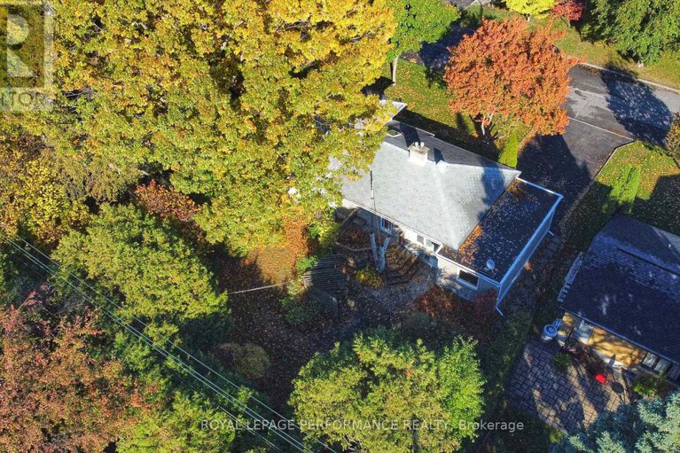 29023236/1394-wesmar-drive/alta-vista/ottawa/ontario/K1H7T5_23