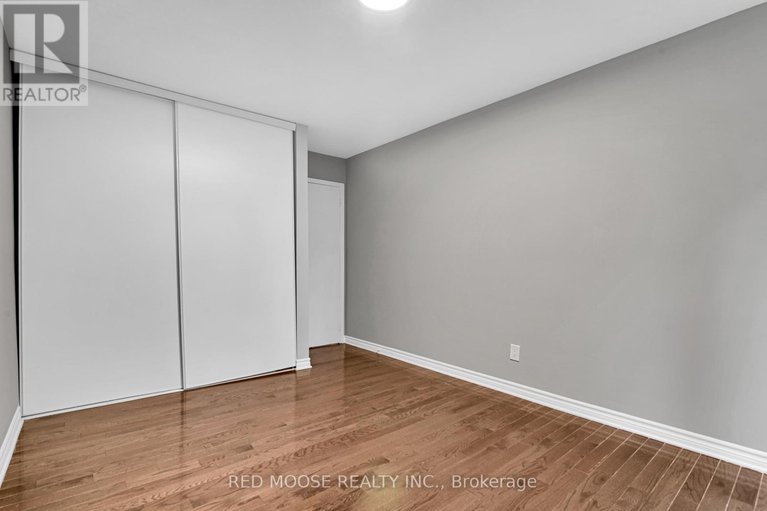 28966655/21-ramsgate-private/mooneys-bayriverside-park/ottawa/ontario/K1V8M4_28
