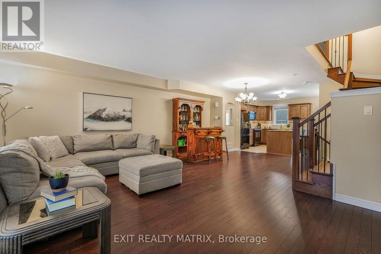 29684349/111-brilia-private/beacon-hill-south/ottawa/ontario/K1J0B7_20