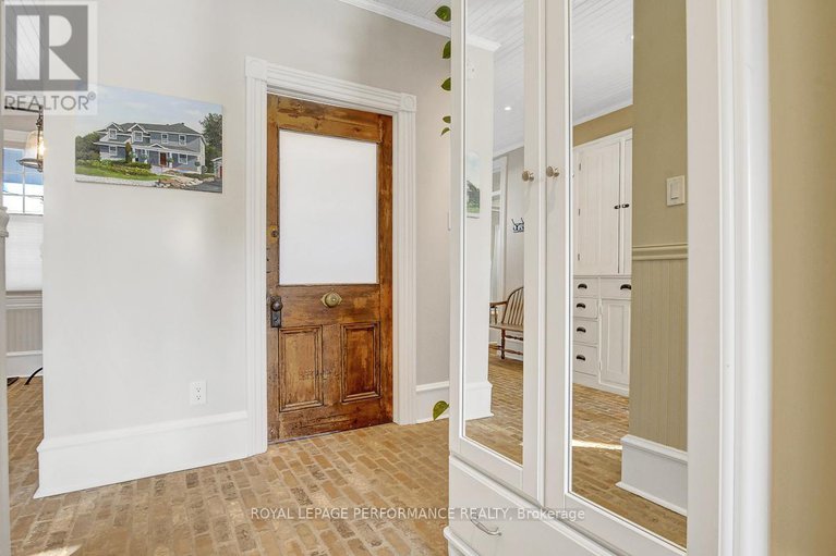28607990/93-craig-street/village-of-russell/russell/ontario/K4R1A2_19