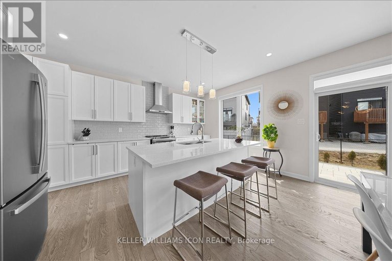 29577044/352-cloyne-crescent/half-moon-bay/ottawa/ontario/K2J6W4_13