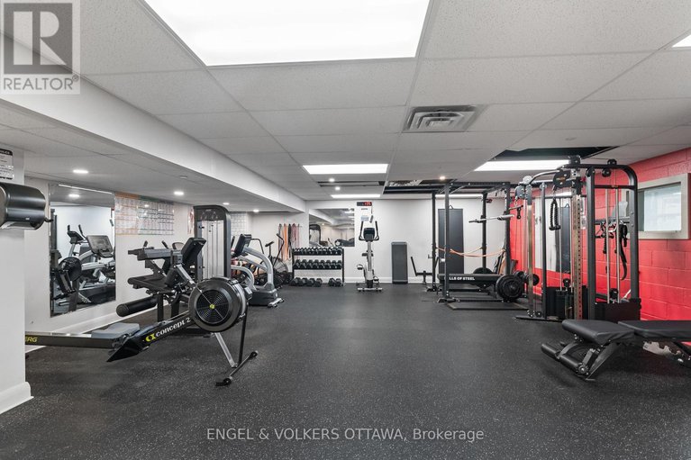 28939396/1006-2951-riverside-drive/mooneys-bayriverside-park/ottawa/ontario/K1V8W6_32