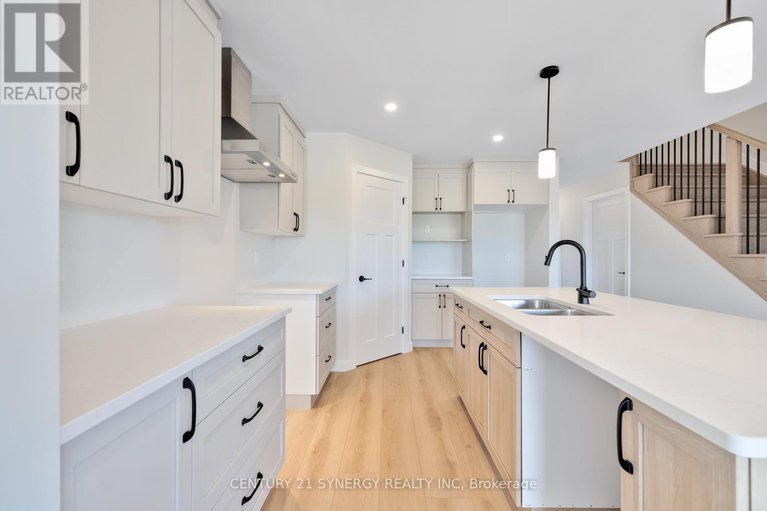 28644848/17-helen-street/north-stormont-finch-twp/north-stormont/ontario/K0A1R0_9