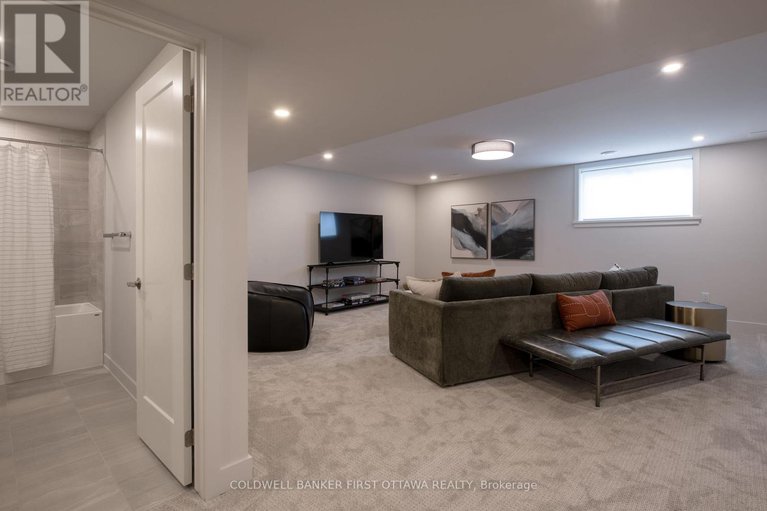 29117237/1186-spoor-street/rural-kanata-central/ottawa/ontario/K2W0N4_8