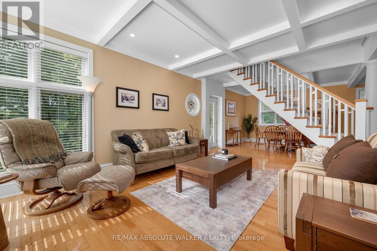 28811335/104-margaret-anne-drive/huntley-ward-south-east/ottawa/ontario/K0A1L0_9