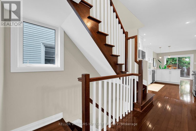 28496867/a-251-glynn-avenue/overbrookcastle-heights/ottawa/ontario/K1K1S2_45
