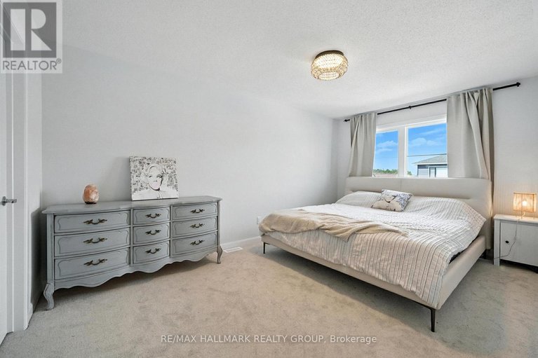 28635890/702-confluence-walk/avalon-west/ottawa/ontario/K4A5M6_20