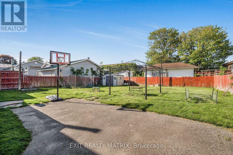28379387/1018-sinclair-street/hawkesbury/hawkesbury/ontario/K6A1E5_27