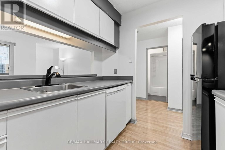 29585548/1602-199-kent-street-n/ottawa-centre/ottawa/ontario/K2P2K8_26