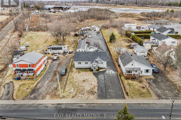 29241507/213-longueuil-street/lorignal/champlain/ontario/K0B1K0_31