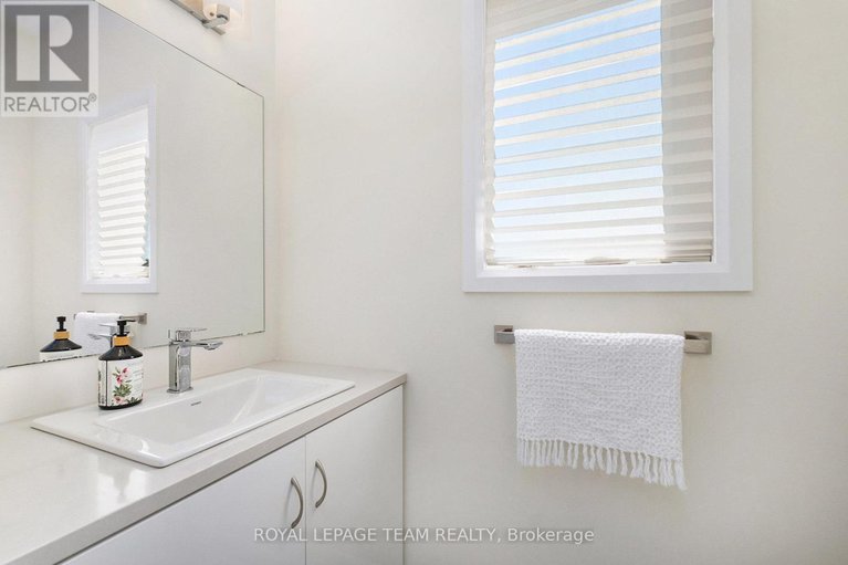 29091890/114-maplestone-drive/north-grenville-twp-kemptville-east/north-grenville/ontario/K0G1J0_10