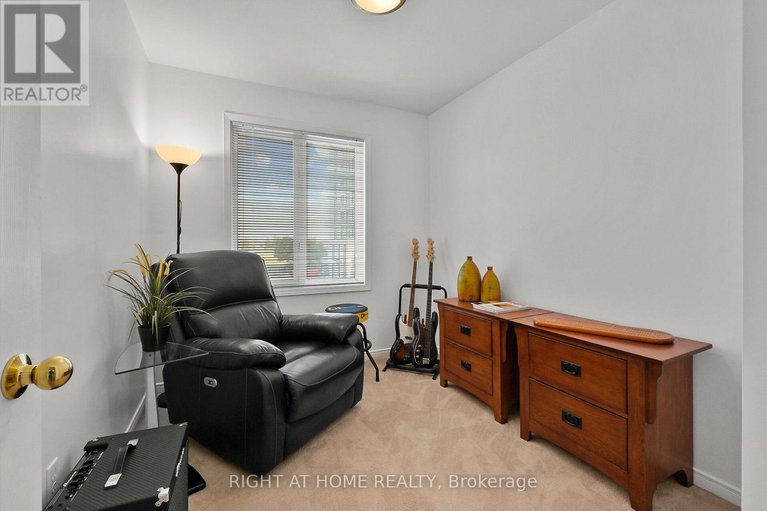 28668515/85-thornbury-crescent/centrepointe/ottawa/ontario/K2G6C4_14