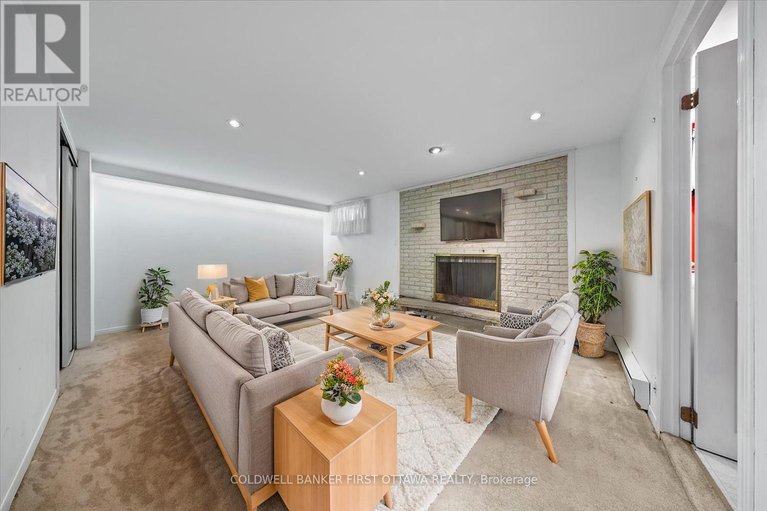 28970262/2326-harding-road/elmvale-acresurbandale/ottawa/ontario/K1G3B9_21