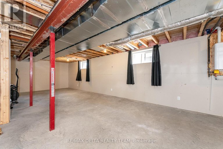 29328717/688-geneva-crescent/embrun/russell/ontario/K0A1W0_40