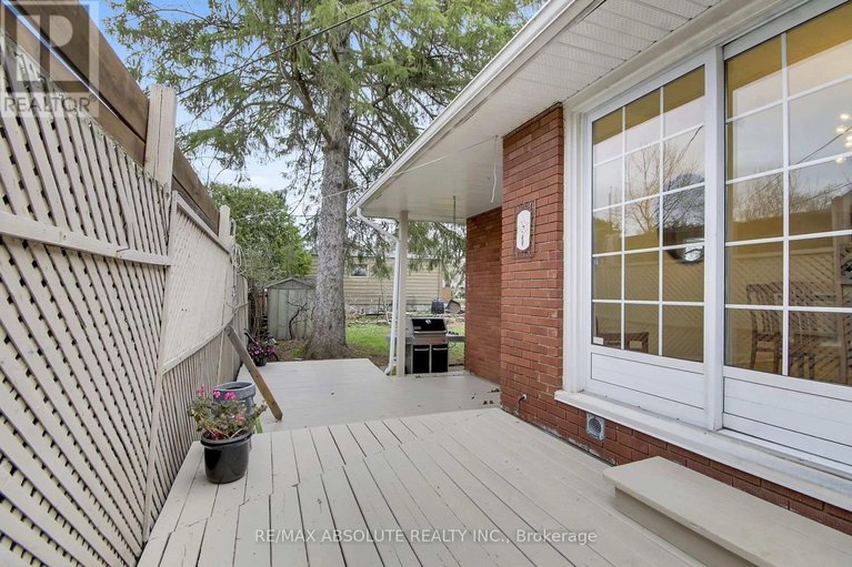 29679102/731-dovercourt-avenue/mckellarhighland/ottawa/ontario/K2A0W9_38