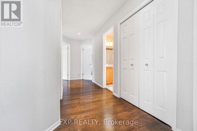 29270586/1157-elmlea-drive/beacon-hill-south/ottawa/ontario/K1J6W1_15