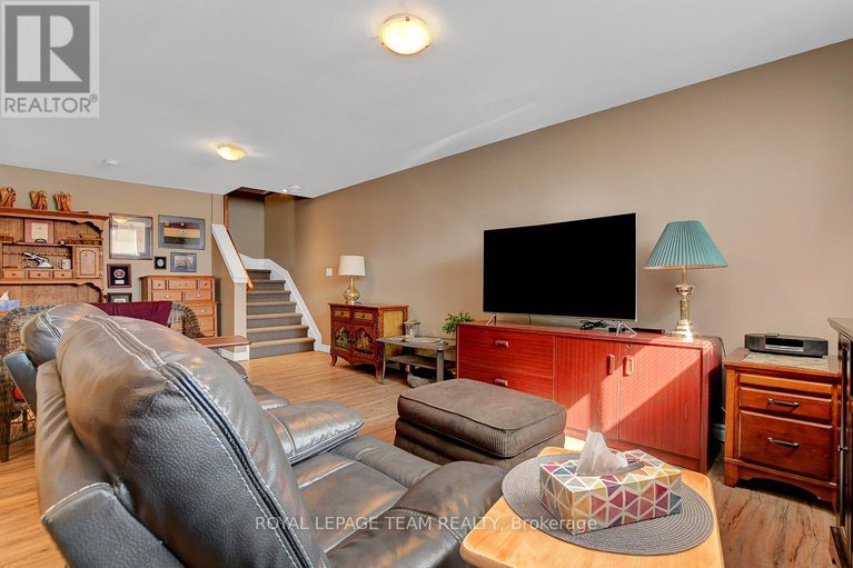 28548658/520-clothier-street-w/kemptville/north-grenville/ontario/K0G1J0_25