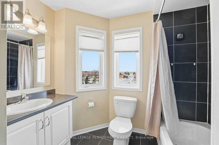 29496020/225-fir-lane/kemptville/north-grenville/ontario/K0G1J0_26