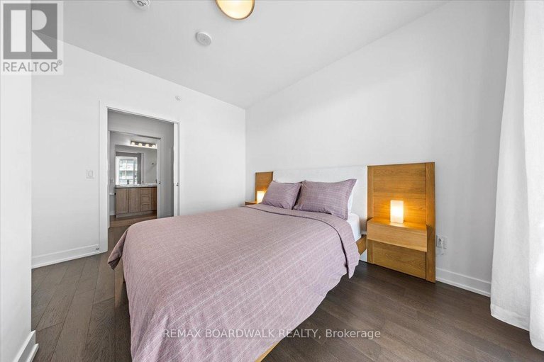 29450656/1402-200-inlet-private/chatelaine-village/ottawa/ontario/K4A5H3_24