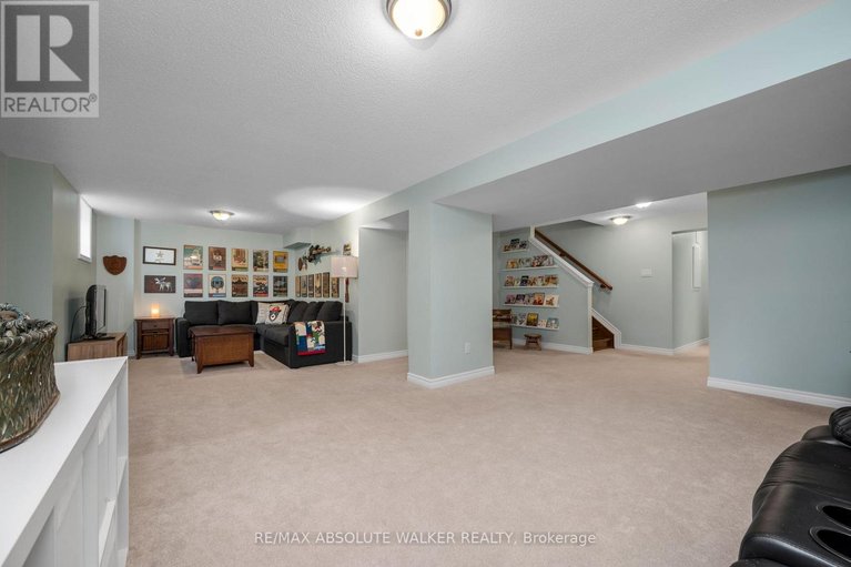 29677266/207-rivertree-street/emerald-meadowstrailwest/ottawa/ontario/K2M0J4_36