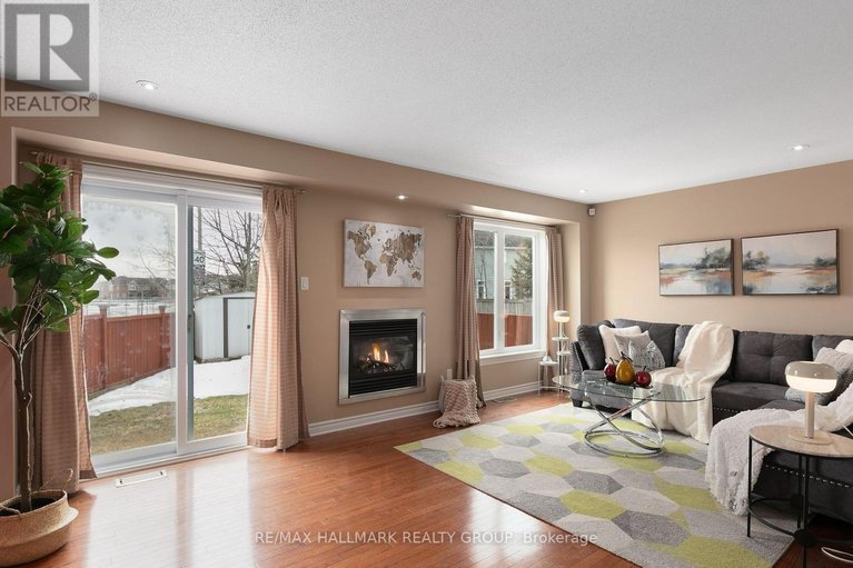 29454598/4120-kelly-farm-drive/blossom-parkkemp-parkfindlay-creek/ottawa/ontario/K1T4J2_9