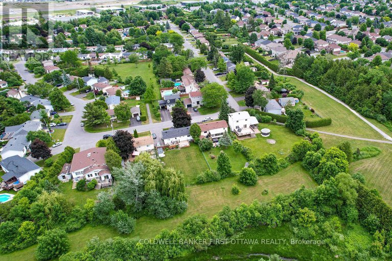 28490443/22-poole-creek-crescent/fringewood/ottawa/ontario/K2S1G4_39