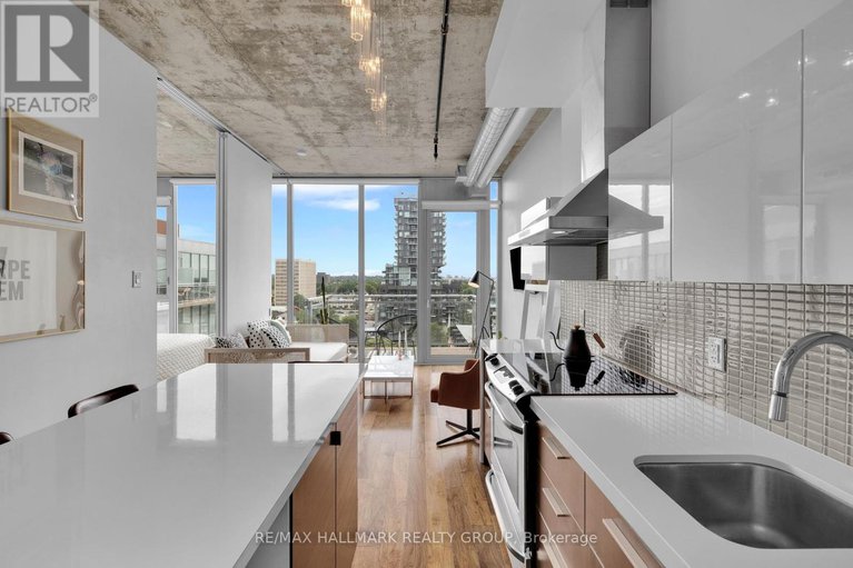 28532550/933-340-mcleod-street/ottawa-centre/ottawa/ontario/K2P1A4_13