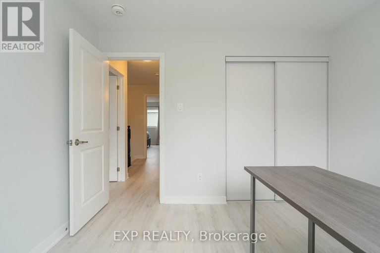 28798703/676-quilter-row/goulbourn-twp-from-franktown-rdsouth-to-rideau/ottawa/ontario/K0A2Z0_19