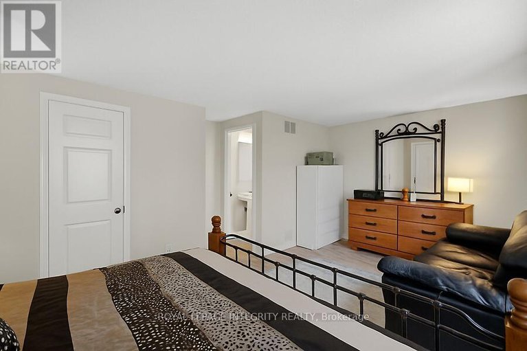 29244725/36-1867-simard-drive/chateauneuf/ottawa/ontario/K1C3B8_15