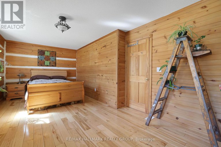 29109824/206-old-pakenham-road/fitzroy/ottawa/ontario/K0A1X0_28