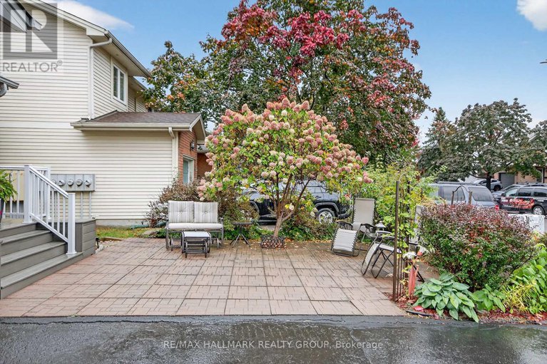 29052935/1415-caravel-crescent/bilberry-creekqueenswood-heights/ottawa/ontario/K1E3X4_4