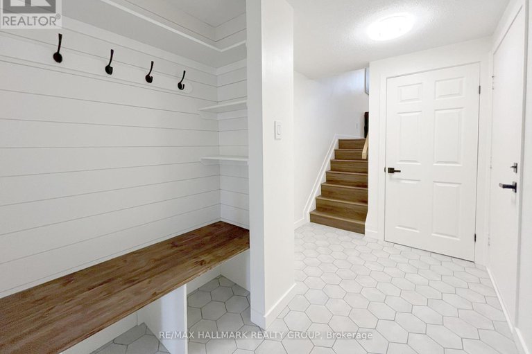 29093842/11-94-esterlawn-private/mckellar-heightsglabar-park/ottawa/ontario/K2A4C1_3