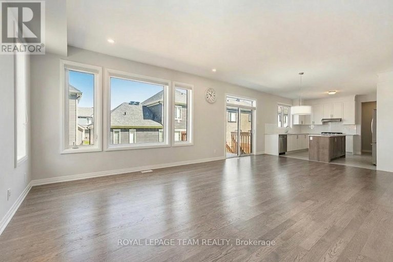 29462511/389-appalachian-circle/half-moon-bay/ottawa/ontario/K2J6X3_12