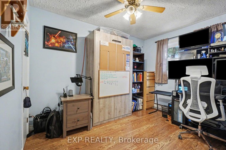 29430598/381-dominion-street-s/alexandria/north-glengarry/ontario/K0C1A0_9