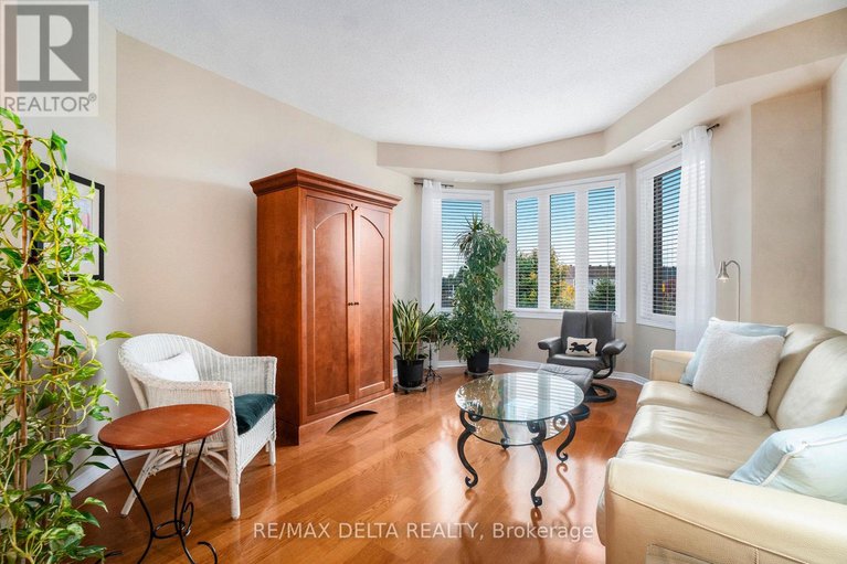 28965140/6-2086-valin-street/springridgeeast-village/ottawa/ontario/K4A0C1_7