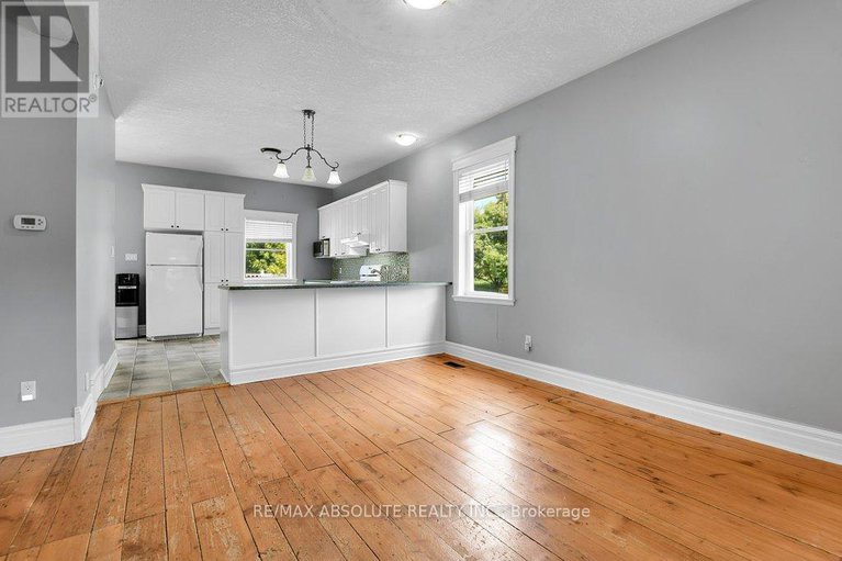 28648694/18597-dundas-street/south-glengarry-charlottenburgh-twp/south-glengarry/ontario/K0C1S0_11