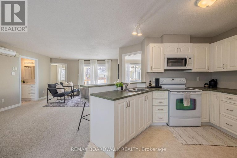 29301147/206-oak-leaf-private/richmond/ottawa/ontario/K0A2Z0_3