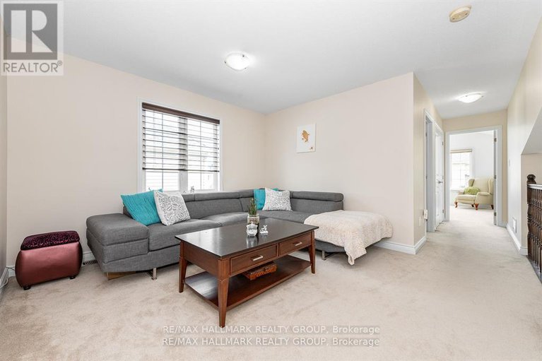 28499902/729-kilbirnie-drive/stonebridge/ottawa/ontario/K2J0M1_28