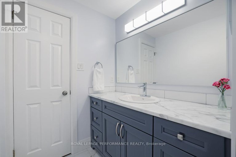 28992584/21-arbordale-crescent/centrepointe/ottawa/ontario/K2G5C7_37