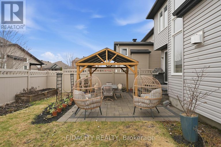 29617148/216-balikun-heights/emerald-meadowstrailwest/ottawa/ontario/K2V0A6_38