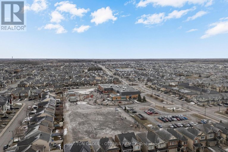 29478632/571-egret-way/half-moon-bay/ottawa/ontario/K2J0E3_50