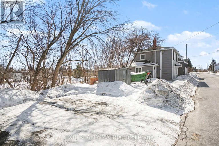 29422358/23-charles-street/north-stormont-finch-twp/north-stormont/ontario/K0A1R0_31