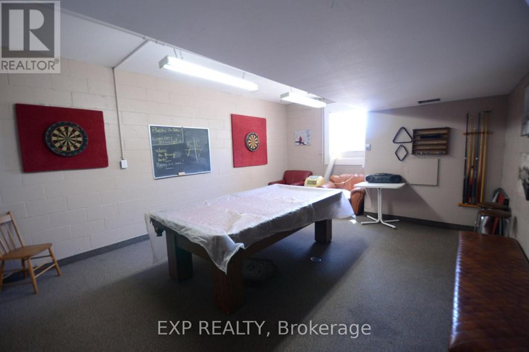 28890063/518-20-chesterton-drive/borden-farmstewart-farmcarleton-heightsparkwood-hills/ottawa/ontario/K2E6Z7_27
