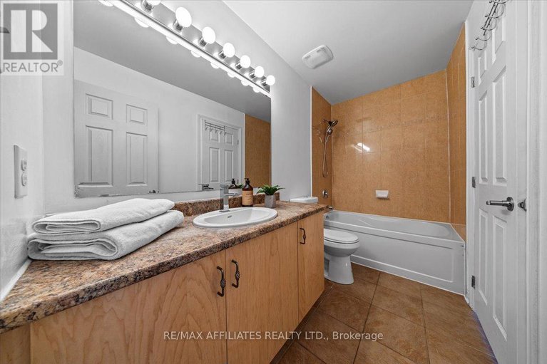 28223631/1028-pampero-crescent/stittsville-north/ottawa/ontario/K2S0N4_30