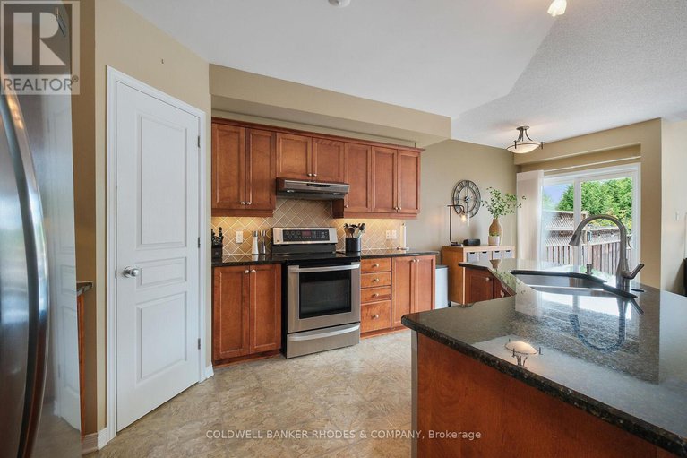 29079890/175-destiny-private/fallingbrookgardenway-south/ottawa/ontario/K4A0K6_15