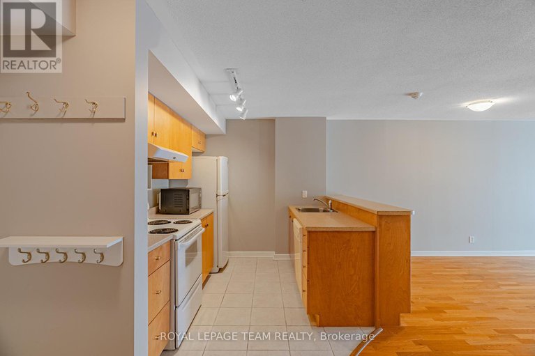 28559939/804-138-somerset-street-w/ottawa-centregolden-triangle/ottawa/ontario/K2P0A3_7