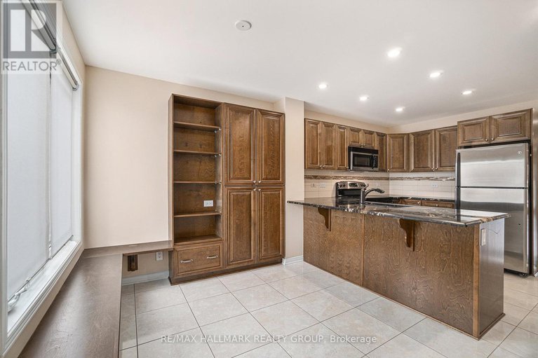 28460428/17-170-den-haag-drive/carson-meadows/ottawa/ontario/K1K2V7_3
