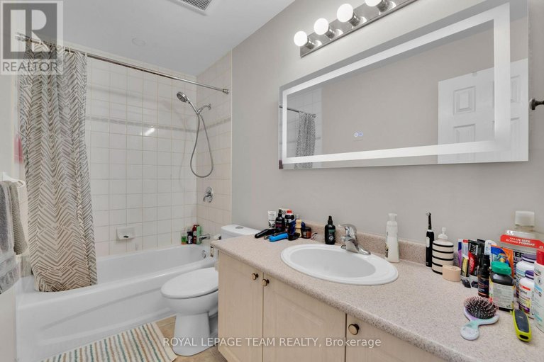 29665659/211-westvalley-private/brookfield-gardens/ottawa/ontario/K1V2B3_28